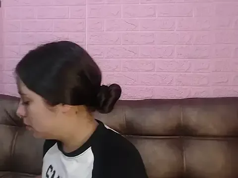 Emmaa_dia from StripChat