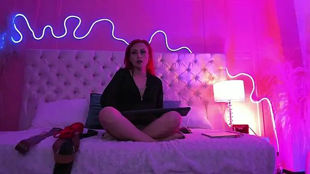 Try our girls live displays and explore the company of endless strippers, with beautiful physiques, vibrating toys and more.