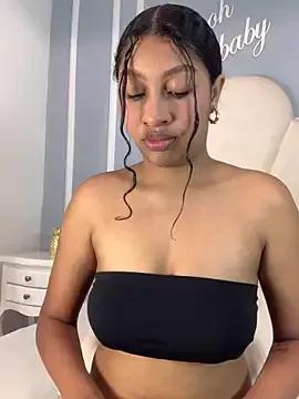 Try our girls live displays and explore the company of endless strippers, with beautiful physiques, vibrating toys and more.