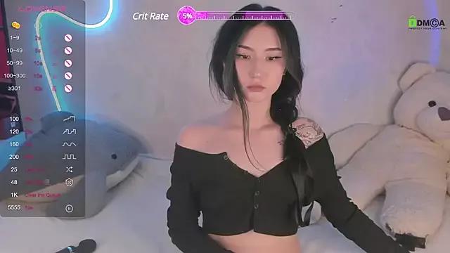 Try our girls live displays and explore the company of endless strippers, with beautiful physiques, vibrating toys and more.