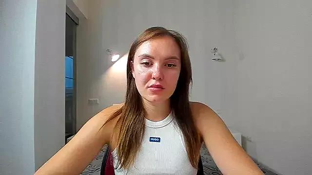 EmmaNorman from StripChat is Freechat