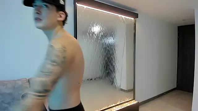 emmanuel_scor from StripChat is Freechat