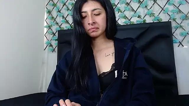 EmmaWilliamss from StripChat is Freechat