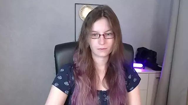 Try our girls live displays and explore the company of endless strippers, with beautiful physiques, vibrating toys and more.