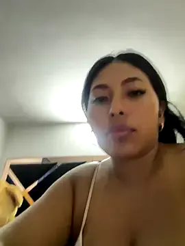 emmyjhonson07 — Freechat on StripChat