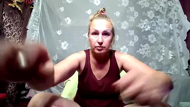 Try our girls live displays and explore the company of endless strippers, with beautiful physiques, vibrating toys and more.