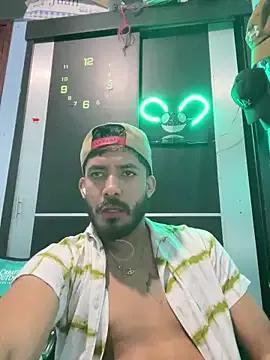 Ericksaul23 from StripChat is Freechat