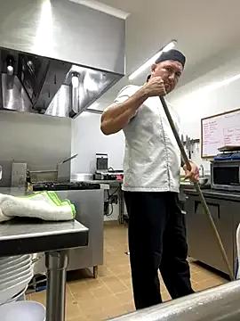 Try our girls live displays and explore the company of endless strippers, with beautiful physiques, vibrating toys and more.