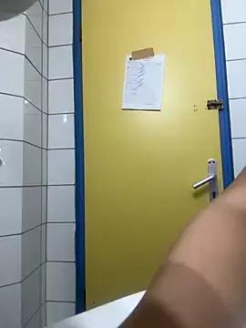 Photos of esc_xxx from StripChat is Freechat
