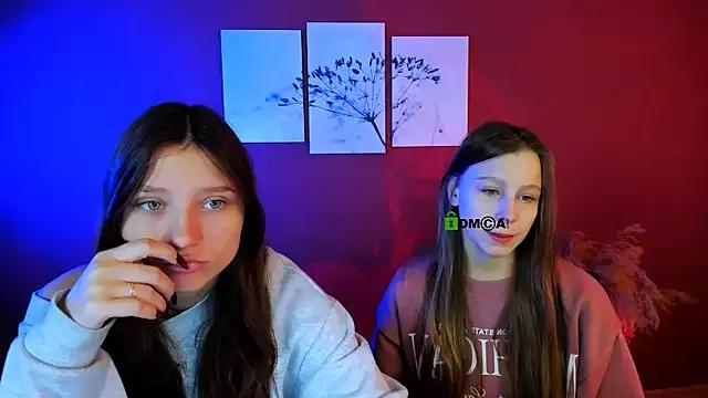 Try our girls live displays and explore the company of endless strippers, with beautiful physiques, vibrating toys and more.