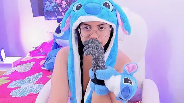 esmeralda112 from StripChat