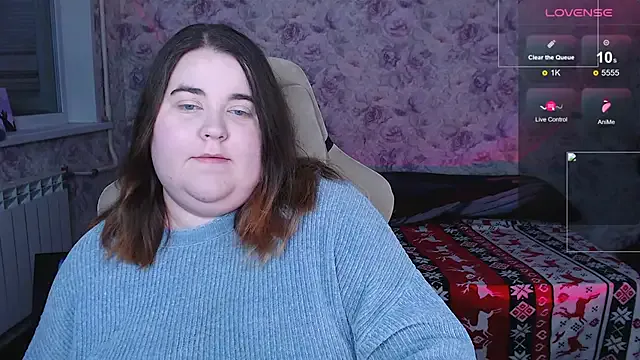 Estelle_Hicks — suck the breast