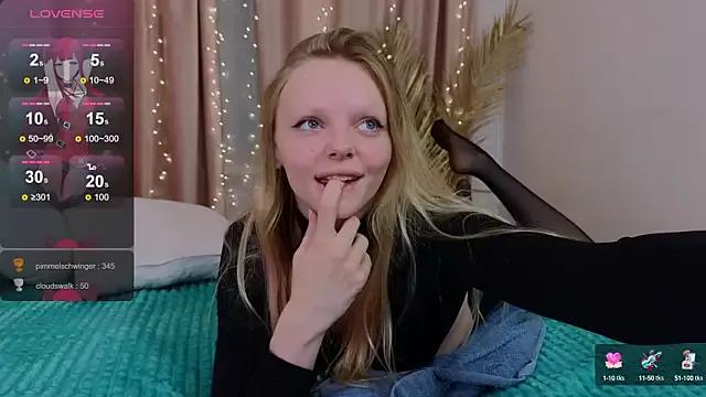 evangel1ne from StripChat is Freechat