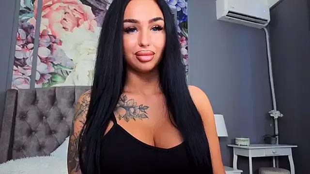 Try our girls live displays and explore the company of endless strippers, with beautiful physiques, vibrating toys and more.