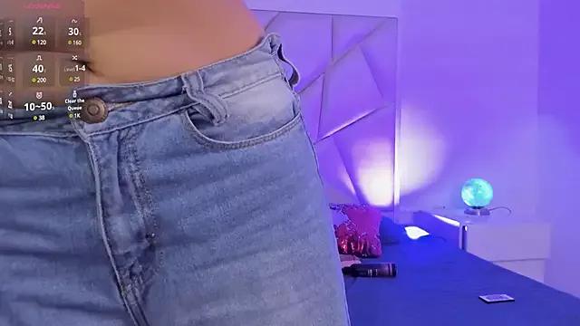 EvelynHarpee from StripChat is Freechat
