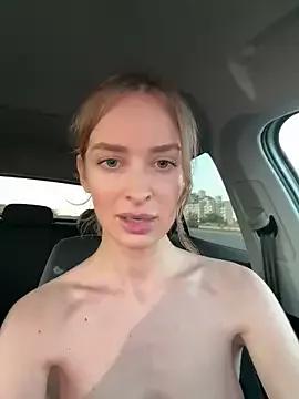 EvieEvans from StripChat