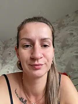 Photos of EvvaMur from StripChat is Freechat