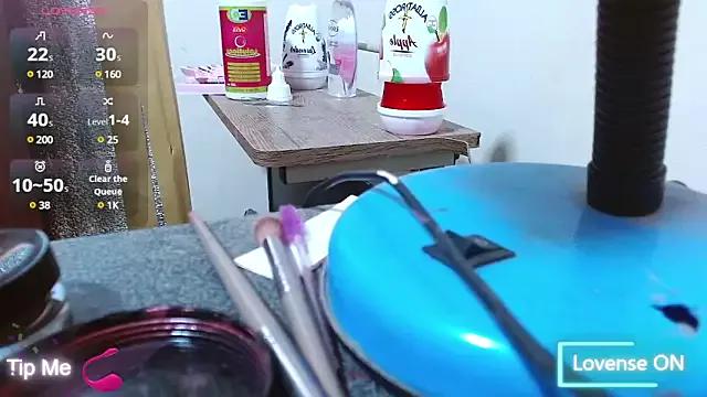 Exotic_WildNicole from StripChat is Freechat