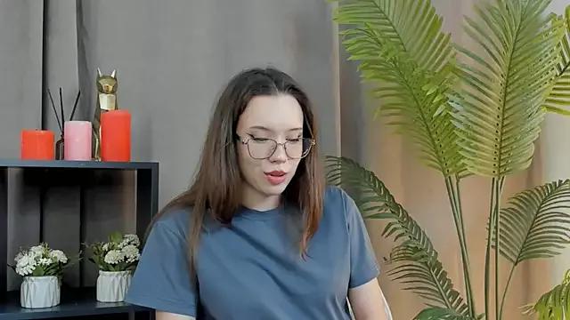 Try our girls live displays and explore the company of endless strippers, with beautiful physiques, vibrating toys and more.