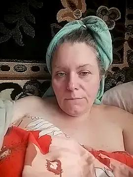 Fiona696 from StripChat is Freechat