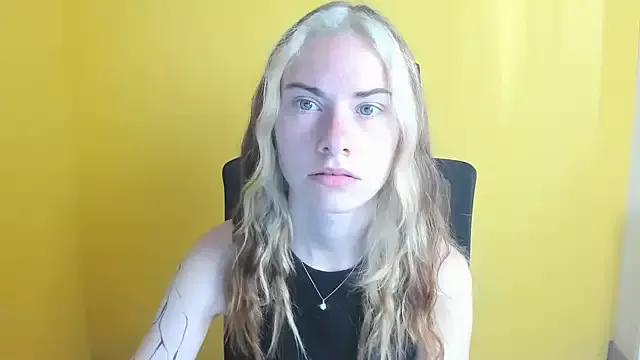 Fiona_Night from StripChat is Freechat