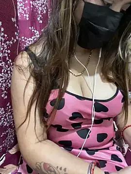 Flirty_queen from StripChat is Freechat