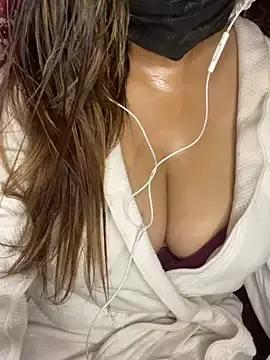 Try our girls live displays and explore the company of endless strippers, with beautiful physiques, vibrating toys and more.