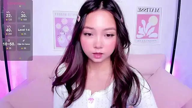 Try our girls live displays and explore the company of endless strippers, with beautiful physiques, vibrating toys and more.