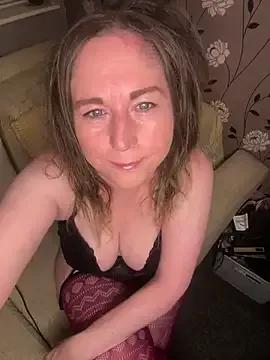 Try our girls live displays and explore the company of endless strippers, with beautiful physiques, vibrating toys and more.