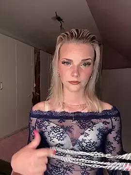Try our girls live displays and explore the company of endless strippers, with beautiful physiques, vibrating toys and more.