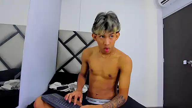 Francisco_Martinez from StripChat is Freechat