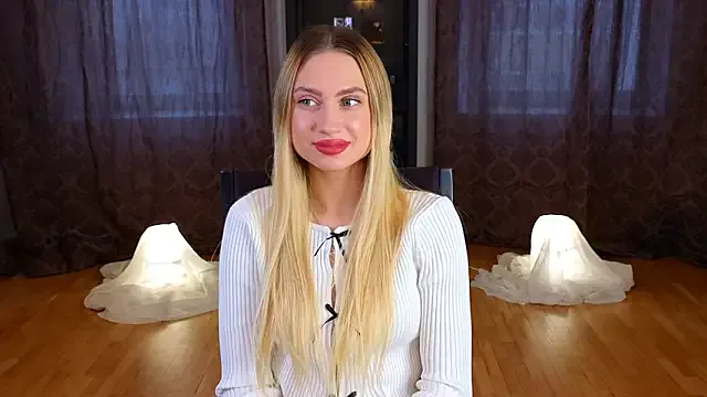 FreidaLerew — Panty tease