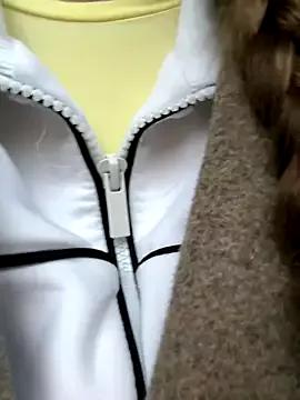 Try our girls live displays and explore the company of endless strippers, with beautiful physiques, vibrating toys and more.