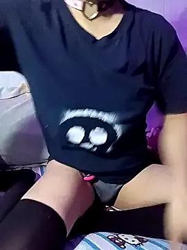 Try our girls live displays and explore the company of endless strippers, with beautiful physiques, vibrating toys and more.