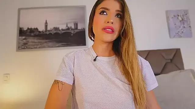 Try our girls live displays and explore the company of endless strippers, with beautiful physiques, vibrating toys and more.