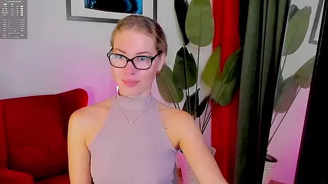 GabiRosie from StripChat is Freechat