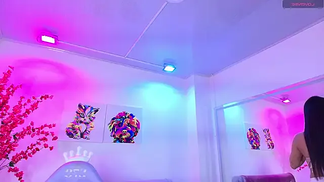 Gabriela_milani — Spank ass x7 + panty off 