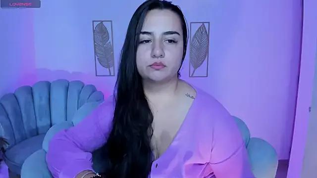 Gabriella_evans_ from StripChat is Freechat