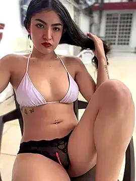 Try our girls live displays and explore the company of endless strippers, with beautiful physiques, vibrating toys and more.