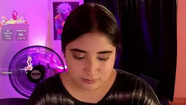 Try our girls live displays and explore the company of endless strippers, with beautiful physiques, vibrating toys and more.