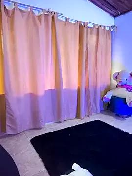 Try our girls live displays and explore the company of endless strippers, with beautiful physiques, vibrating toys and more.