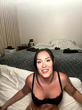 Try our girls live displays and explore the company of endless strippers, with beautiful physiques, vibrating toys and more.