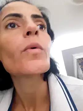 Gecenin_Kralicesi from StripChat is Freechat