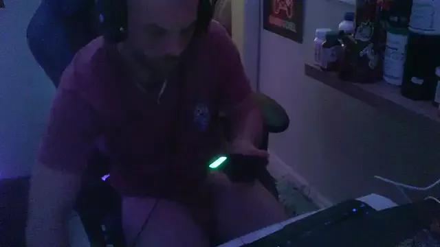 Try our girls live displays and explore the company of endless strippers, with beautiful physiques, vibrating toys and more.