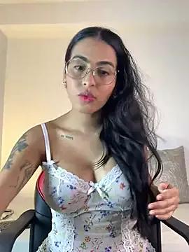 Try our girls live displays and explore the company of endless strippers, with beautiful physiques, vibrating toys and more.