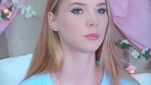 GentleRossi from StripChat is Freechat