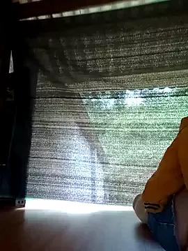 Try our girls live displays and explore the company of endless strippers, with beautiful physiques, vibrating toys and more.