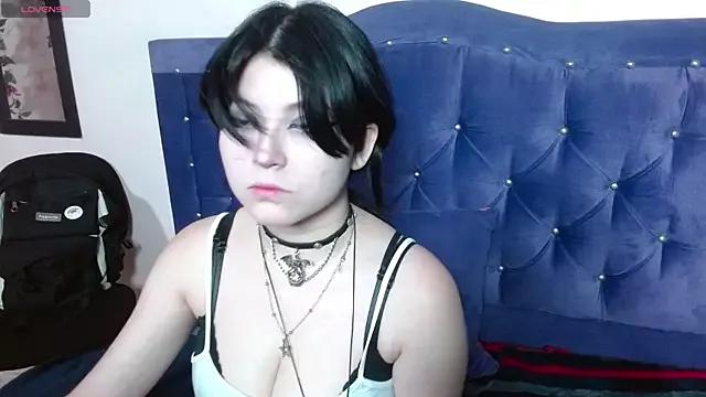 Try our girls live displays and explore the company of endless strippers, with beautiful physiques, vibrating toys and more.