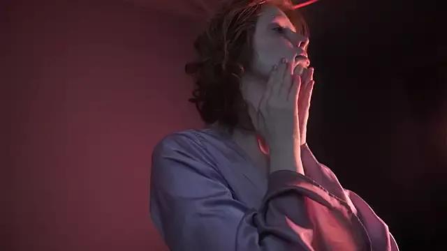 Try our girls live displays and explore the company of endless strippers, with beautiful physiques, vibrating toys and more.