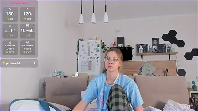 Avatar of Girl_alone_home